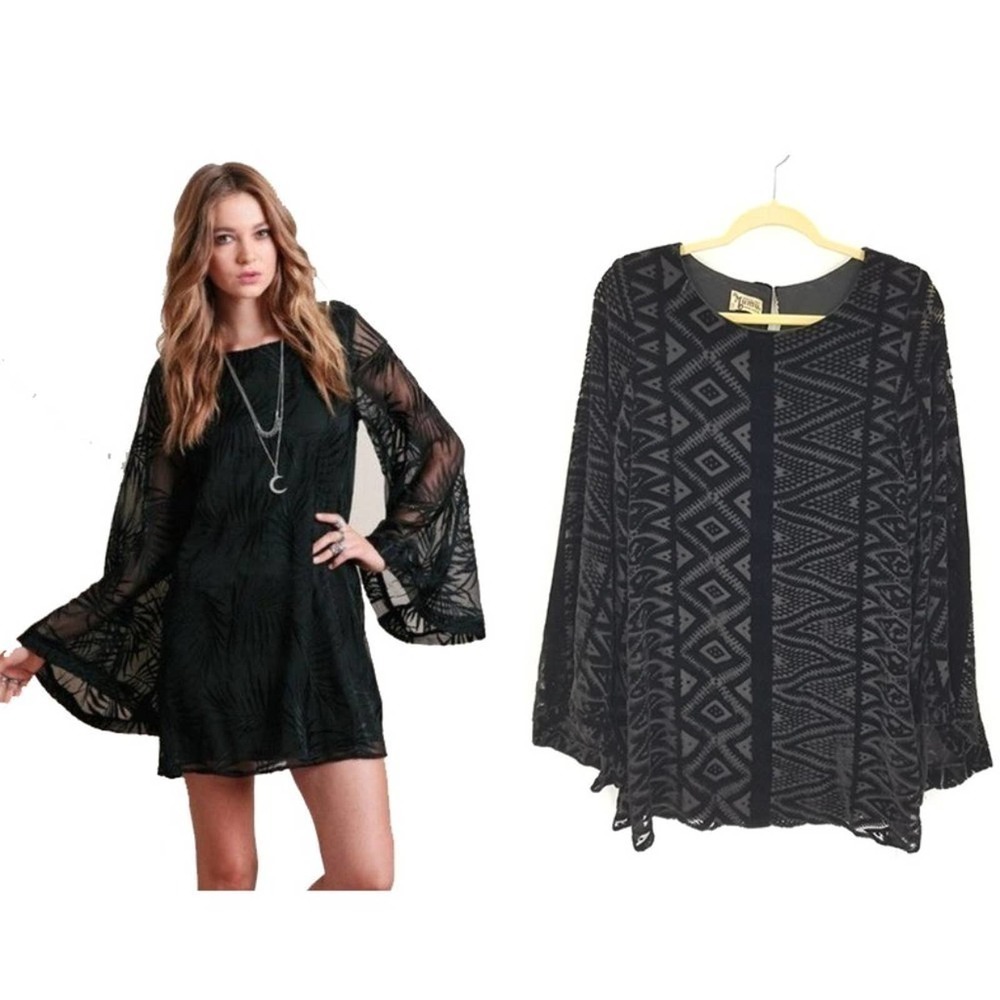 Show Me Your Mumu Knockout Dress Medium Black Velvet Swing Long Bell Sleeve